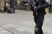 成都太古里女特警，风采独绝，又美又飒的守护者