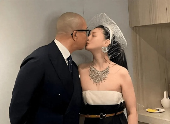 具俊晔大S雕像落成之际，或预示着他们与台湾的缘分即将结束？