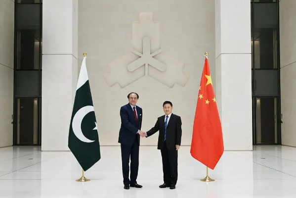 中国驻巴基斯坦大使会见巴总理，深化双边友好合作