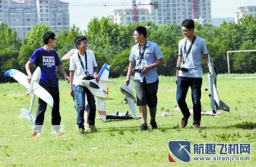 大学生团队自制飞行器破吉尼斯世界纪录，刷新科技与创新的辉煌篇章
