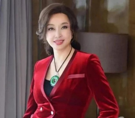 刘晓庆又偷税漏税了吗？谣言还是真相，我们一起来揭开