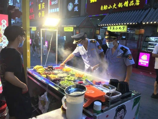官方回应烧烤店泔水桶捞出肉串再烤，严查严处，保障食品安全